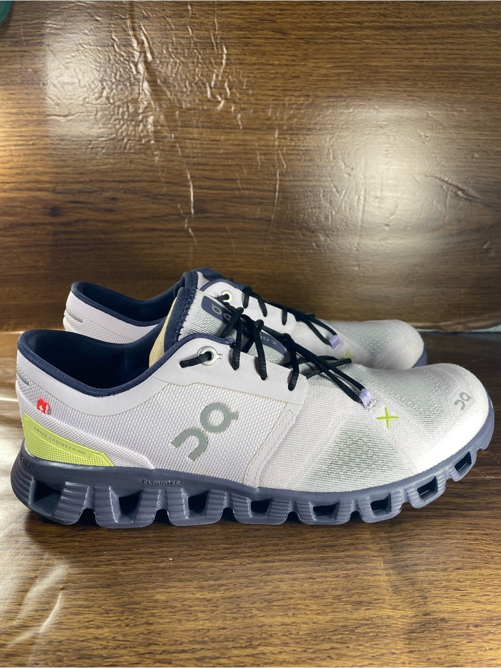On Cloud x women’s shoe size 8.5